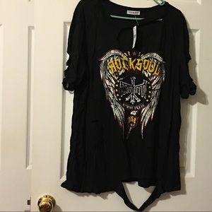 Fashion Nova distressed t-shirt!!!!